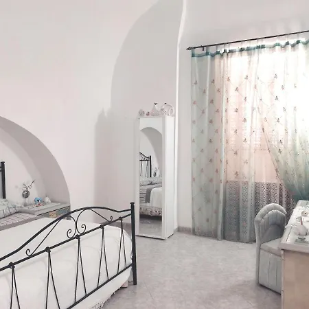 Casa Elia Holiday home *