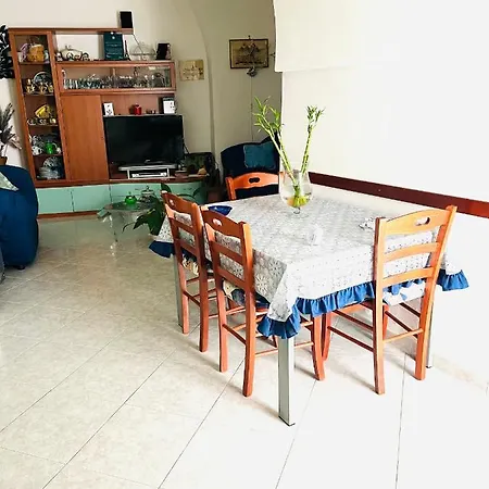 Holiday home Casa Elia *